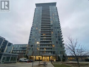 Building Photo - 62 Forest Manor Rd