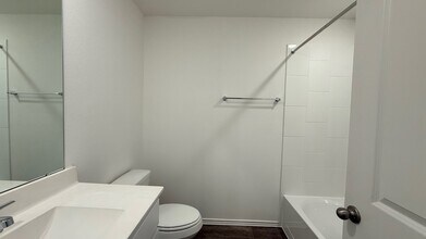 Building Photo - 3807 Axyl Run Ct