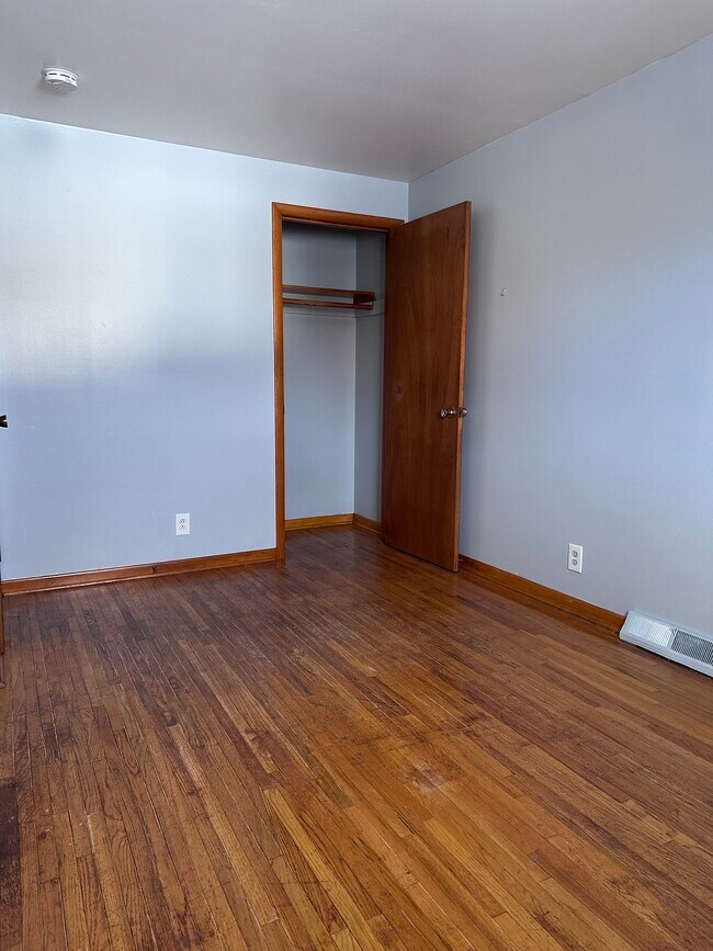 Foto del edificio - 47 Awood Pl