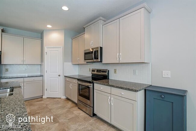 Foto del edificio - 4 br, 2 bath House - 1762 Bering Road UNIT