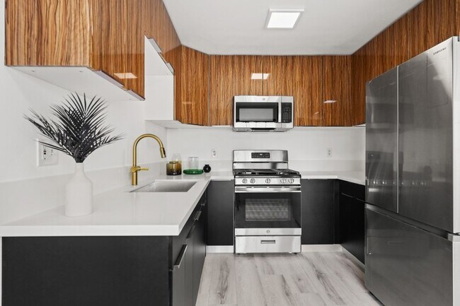 Foto del edificio - 920 Everett St