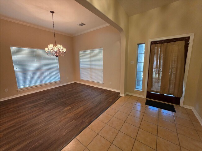 Building Photo - 21219 Willow Glade Dr