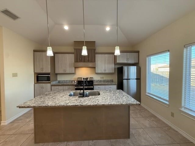 Foto del edificio - 5703 Moses Lp