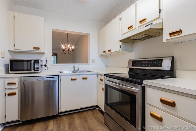Building Photo - 9449 Boca Cove Cir