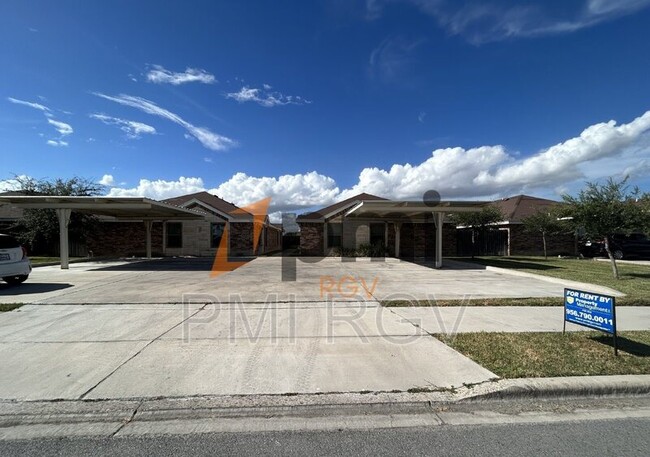 Building Photo - 2905 Linda Vista St