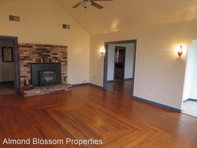 Building Photo - 2 br, 1 bath House - 1659 Co. Rd. E