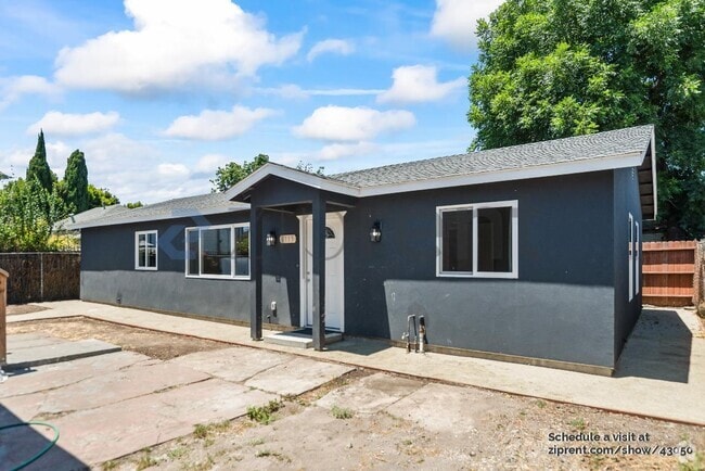 Building Photo - 1715 96th Ave