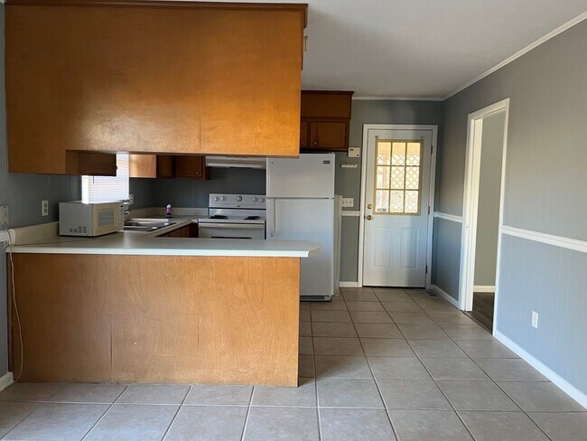 Foto del edificio - Available NOW - 300 Deerfield