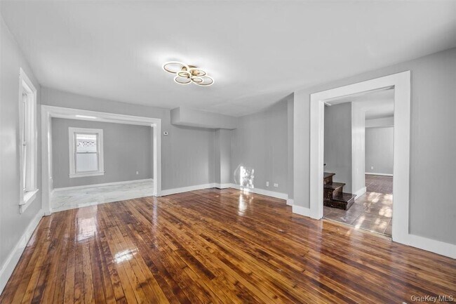 Foto del edificio - 45 1/2 Sussex St