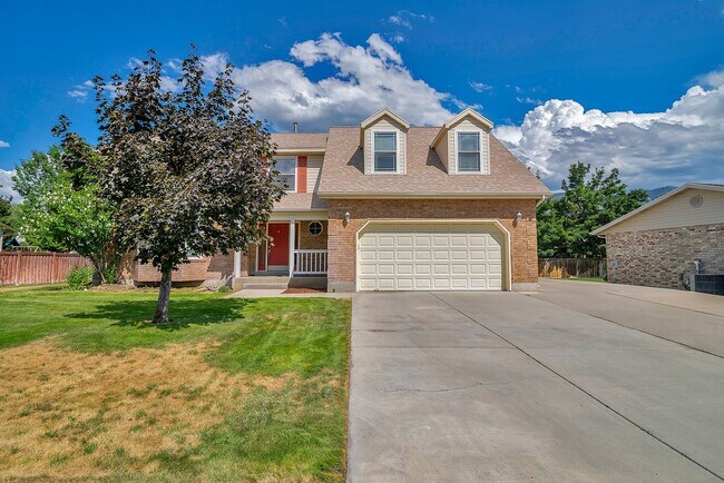 Building Photo - Beautiful home located in a fantastic Orem...