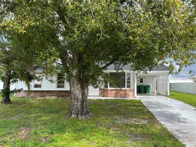 Building Photo - 3278 Jamestown St