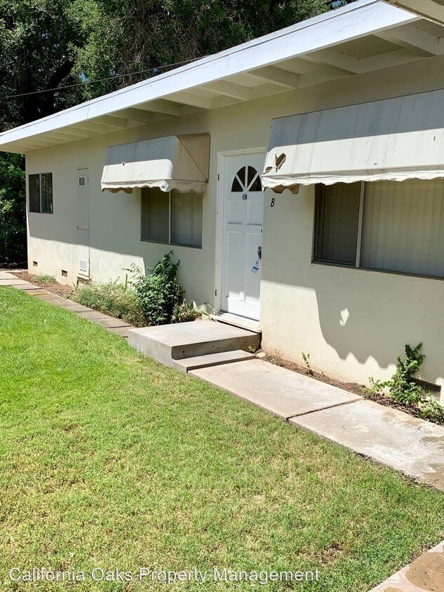 Foto principal - 409 E Oak St