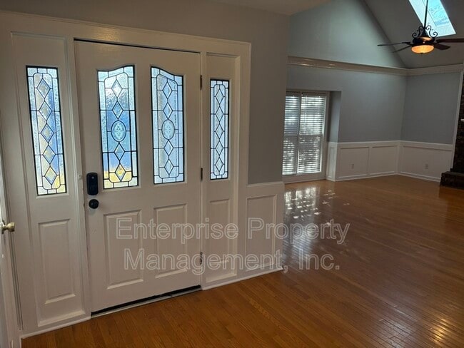 Photo - 535 Fox Run Ln House