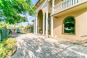 Foto principal - 2430 SW 21st Terrace