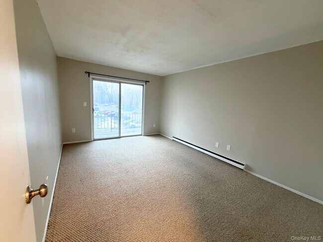 Foto del edificio - 614 Fox Run Ln