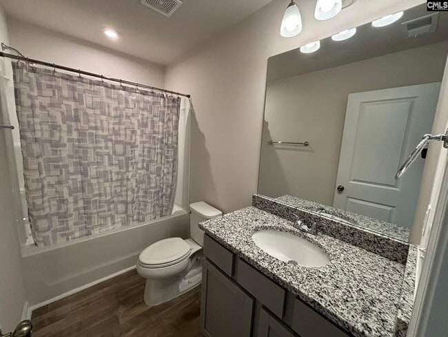 Building Photo - 1020 Field Strip Rd