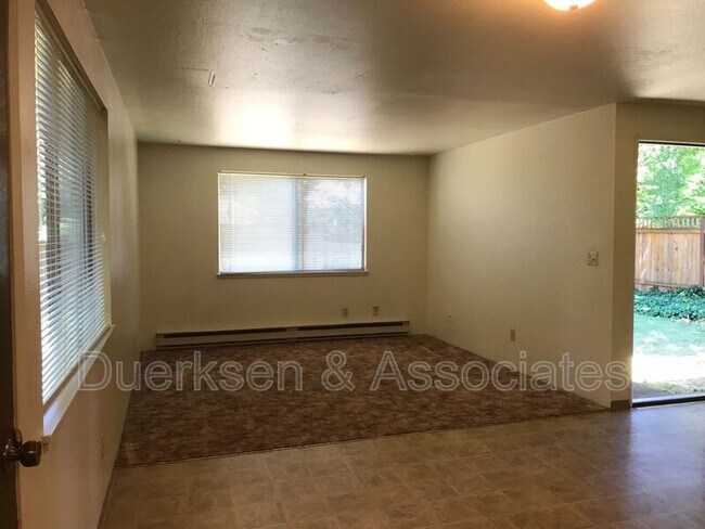 Foto del edificio - 720 NW 13th St