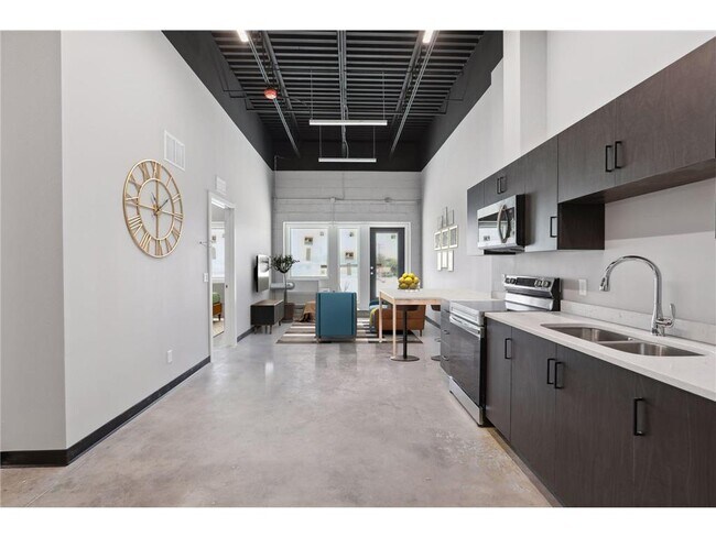 Foto del edificio - 801 SE 9th St