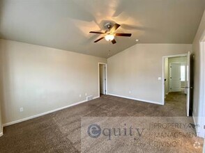 Building Photo - 40 Autumn Station Way