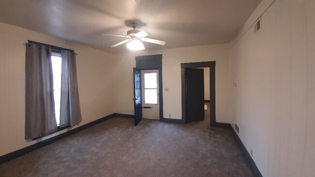 Foto del edificio - 1400 Wheeling Ave