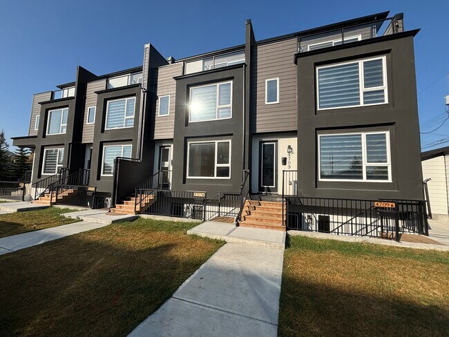 Photo du bâtiment - 4705 81 St NW