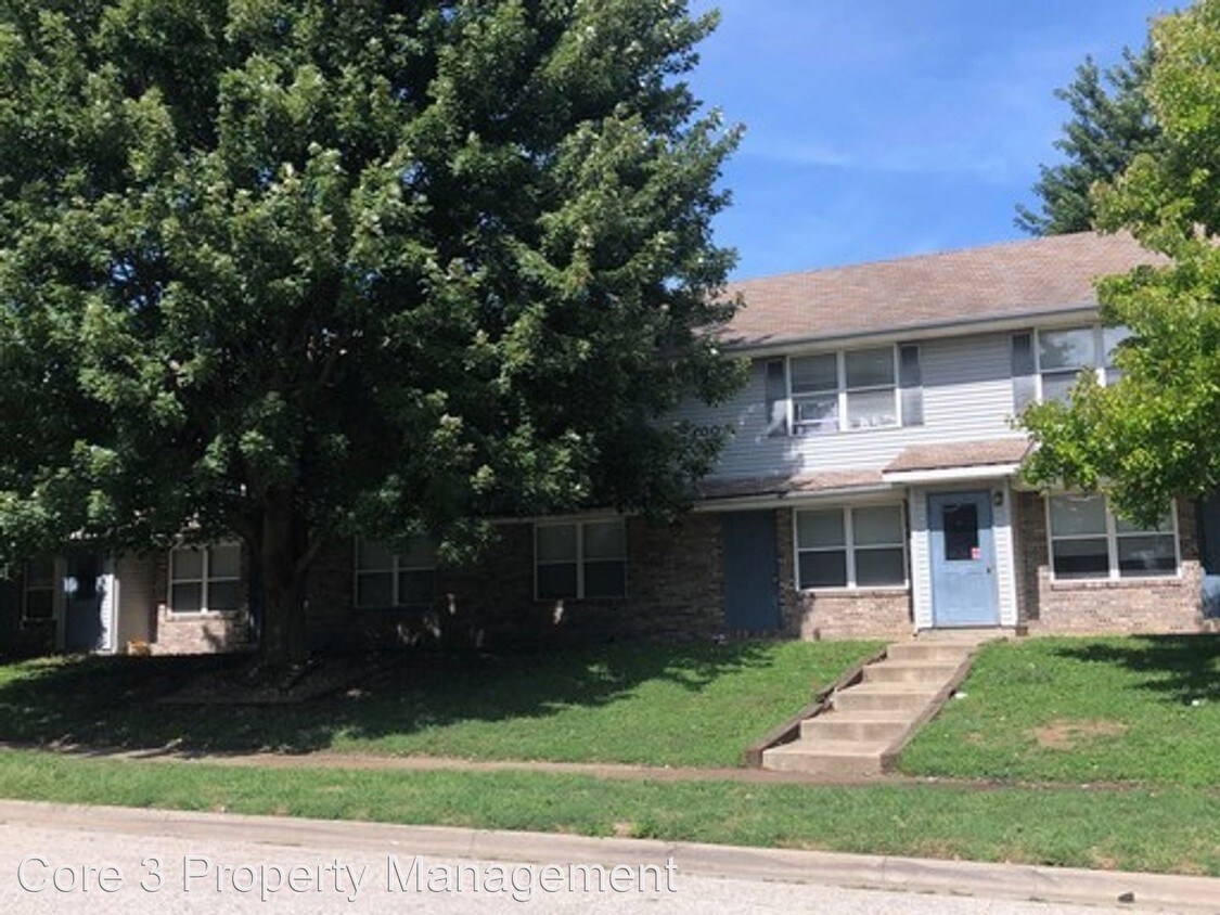 Foto principal - 700 S Golfcrest Rd