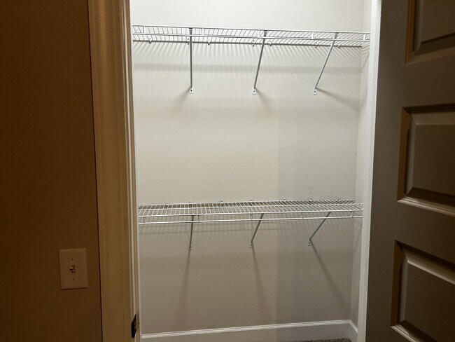 Foto del edificio - 2BD 2BA CONDO WITH GARAGE FOR RENT IN ALGOOD