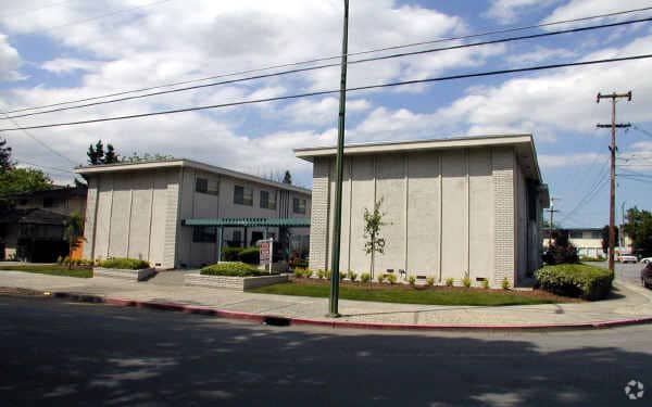 Building Photo - 1567 Alta Glen Dr