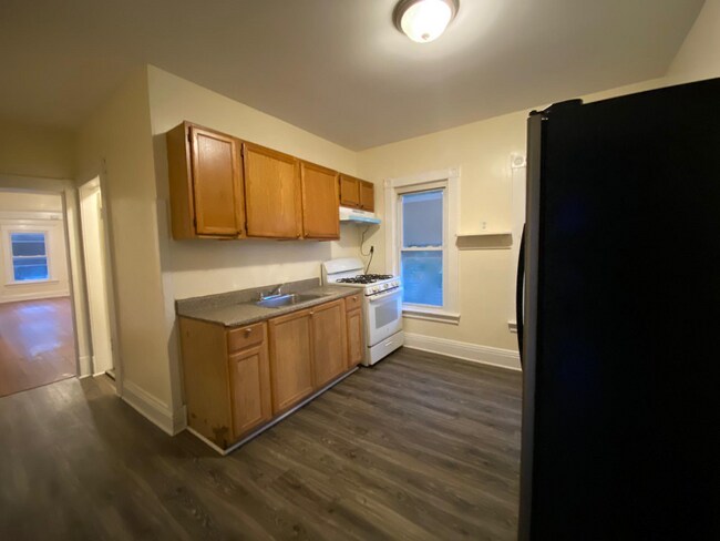Building Photo - 1417 Neilson St