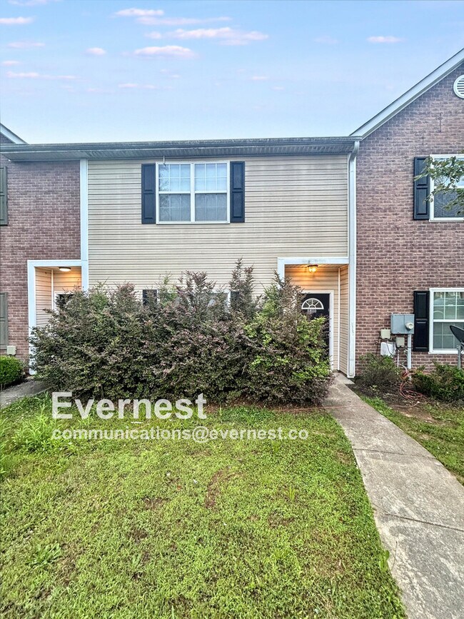 Building Photo - 8638 Thomas Ln