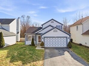 Building Photo - 1899 Queens Meadow Ln