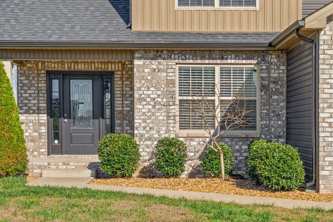 Building Photo - 1309 Shaughnessy Rd