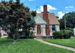 Building Photo - 2907 Bon Air Ave