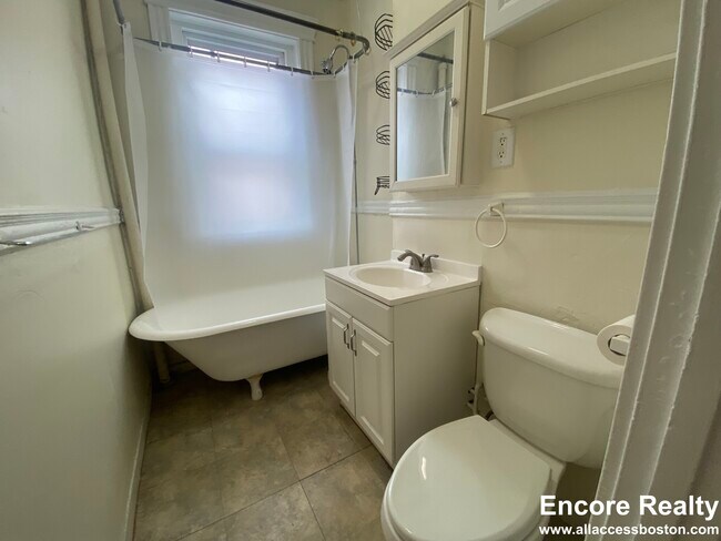 Foto del edificio - 364 Riverway