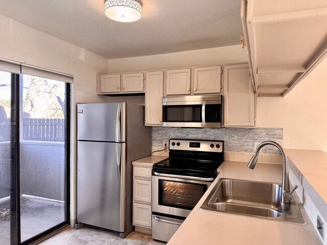 Building Photo - 3575-3528 28th St