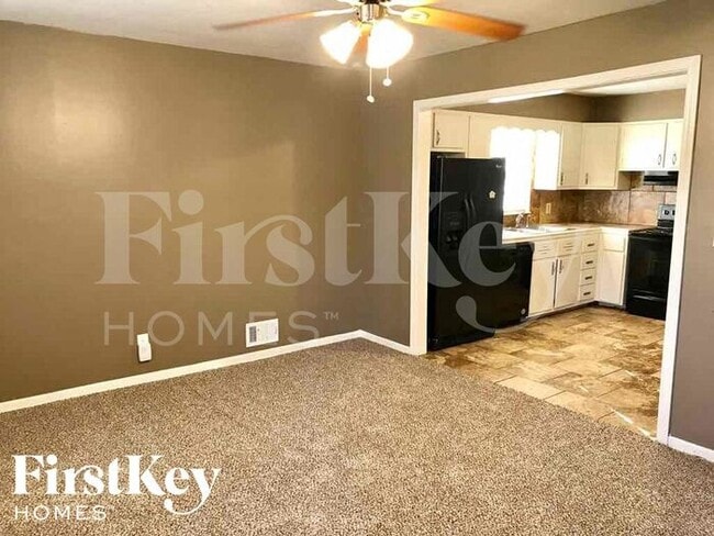 Foto del edificio - 7615 E 48th St
