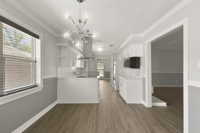 Foto del edificio - 15710 Creekhaven Dr