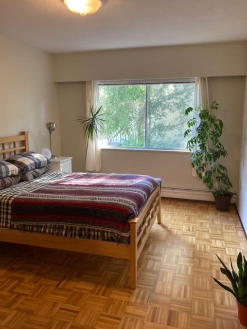 Photo du bâtiment - 1050 Pemberton