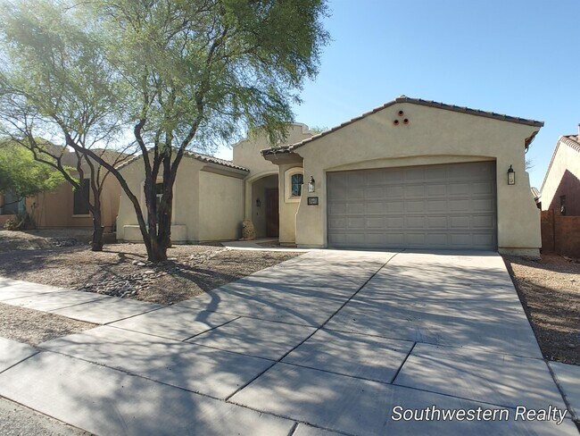 Photo - 439 E Camino Nubes Blancas House