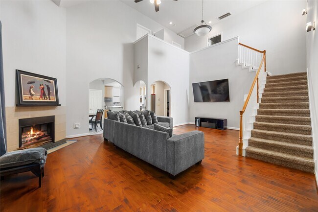 Foto del edificio - 3703 Ashford Villa Ln