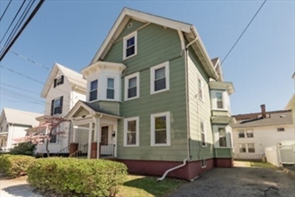 Foto del edificio - 136 Clifton St