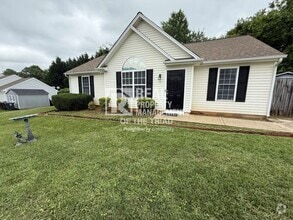Building Photo - 8 Franklinwood Dr