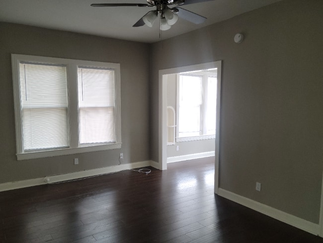 Photo - 209 E Rosewood Ave Apartment