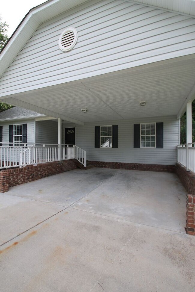 Foto del edificio - Exclusively offered by MUSE REALTY, LLC