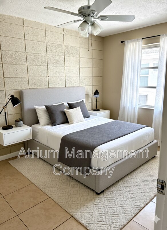 Building Photo - 5 Circle Ave