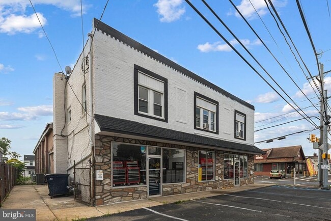 Building Photo - 800 State Rd.