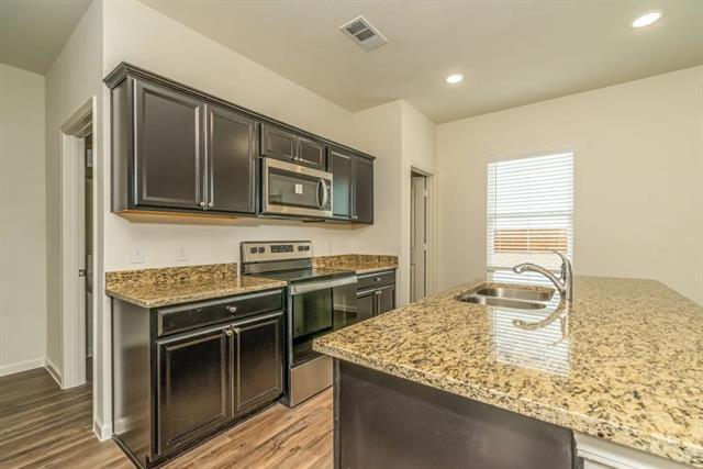 Building Photo - 472 Crestridge Dr