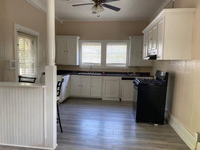 Kitchen - 6322 N Bayou Black Dr
