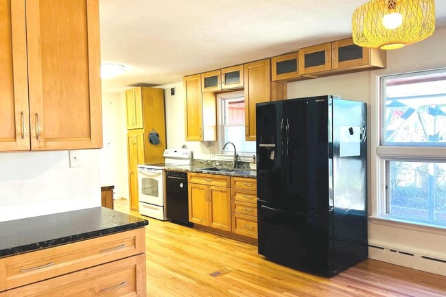 Photo - 3900 Laurel Rd House