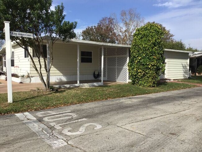 Foto del edificio - Spacious Mobile Home on Corner Lot LEASE W...